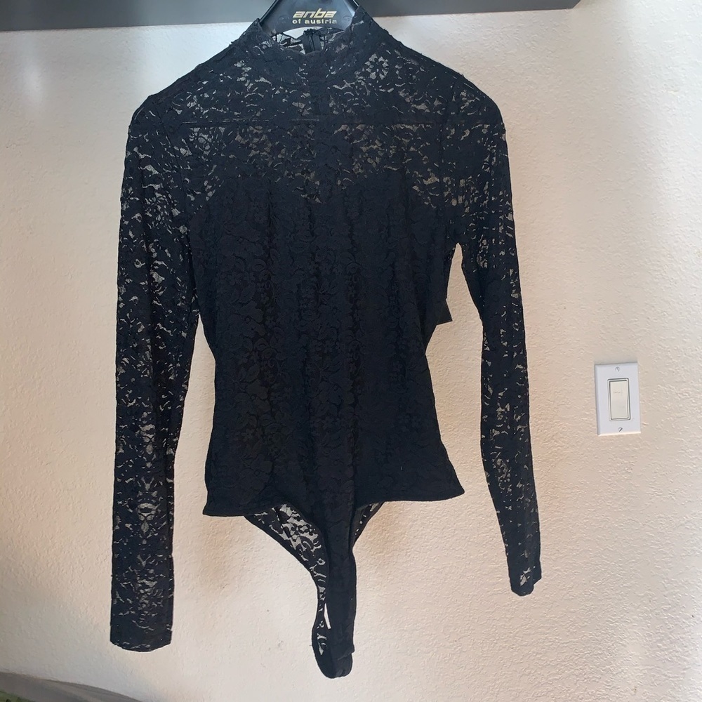 𝅺LONG sleeve Lace Body Suit Open Back Large (B)